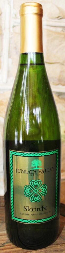 Juniata Valley Winery Slainte Bottle Preview