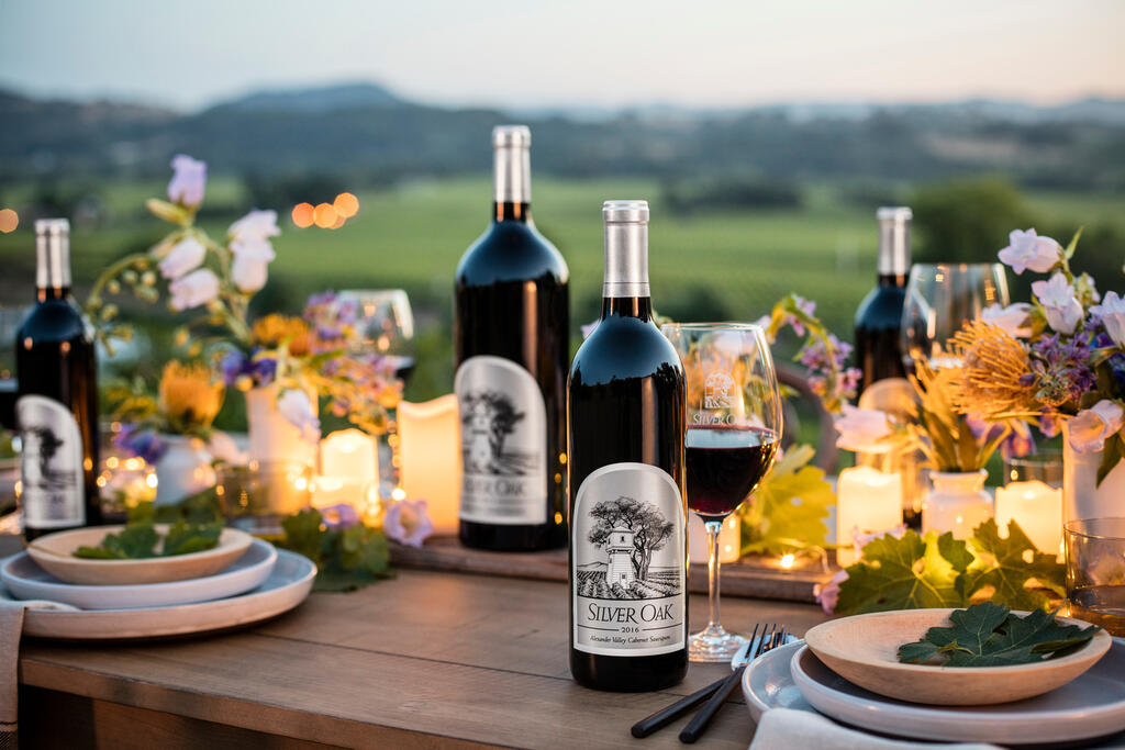 https://cellar.db.wine/attachments/c5ad9875-d28f-467c-a3c4-8ec6f6d72d26/82ab848aac696cd9a93661873af14b6e9d22a998894b16fd7b2f3fb733ce88dc.jpg