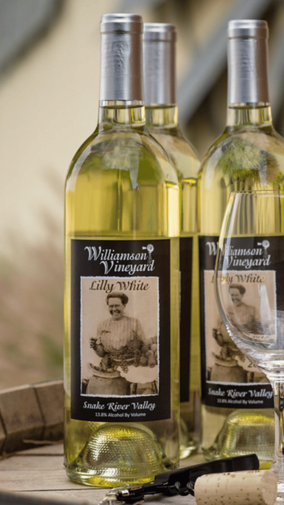 Williamson Orchards & Vineyards Lilly White Bottle Preview