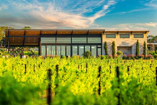 Narrow Path Winery Image